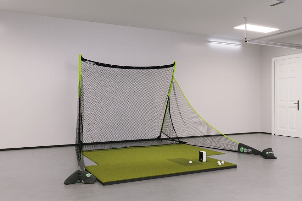 SkyTrak Training Golf Simulator