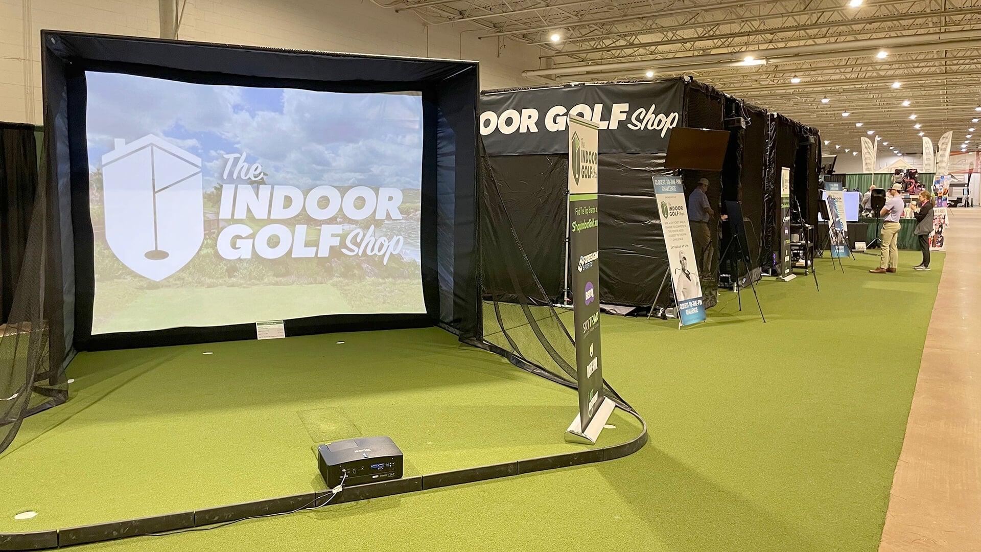 Golf Simulators Steal The Show at the Annual DFW Golf Show