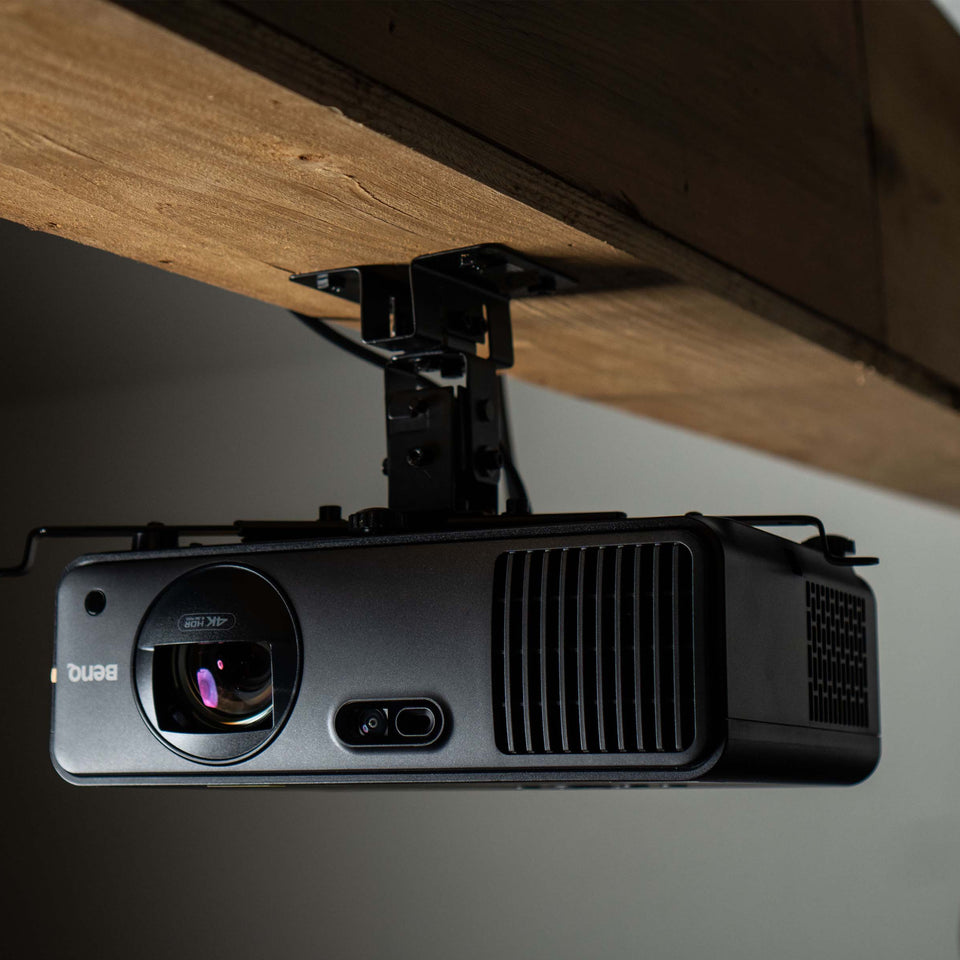 SIG10 Enclosure with SkyTrak Software