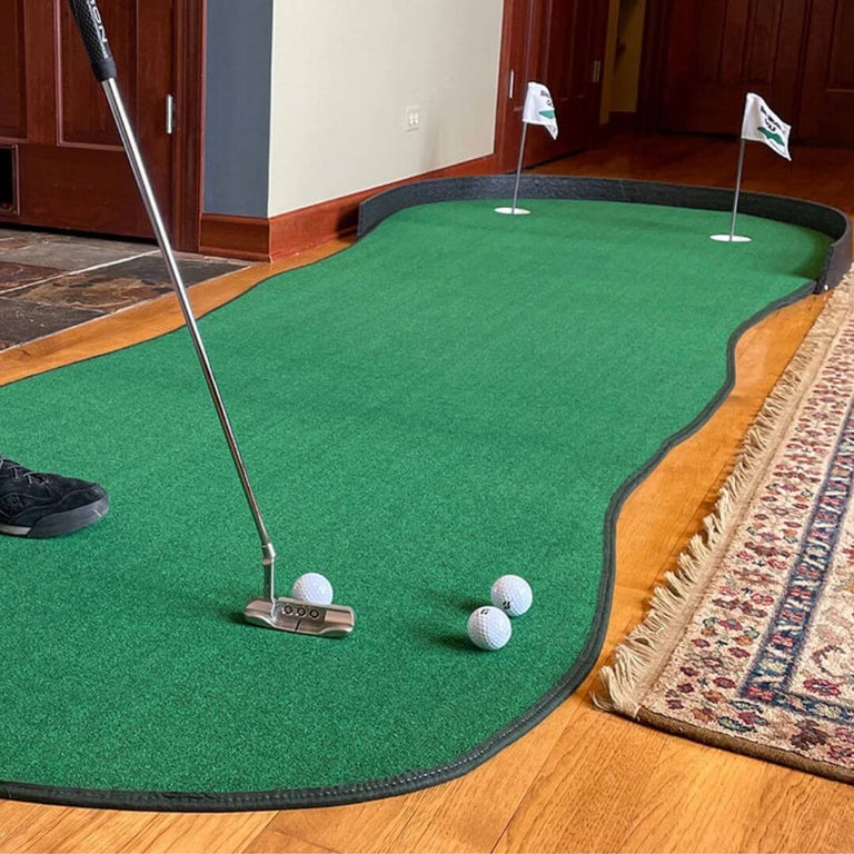 Big Moss Augusta V2 Putting and Chipping Mat with golfer putting.