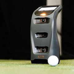 bushnell launch pro golf launch monitor with golf ball