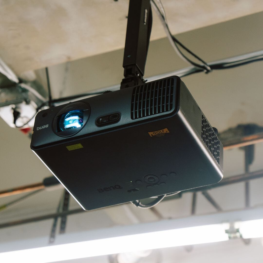 BenQ golf simulator commercial projector