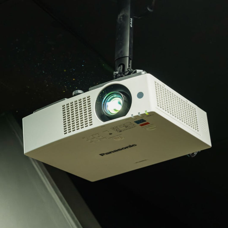 Panasonic VMZ51SU7 Golf Simulator Projector