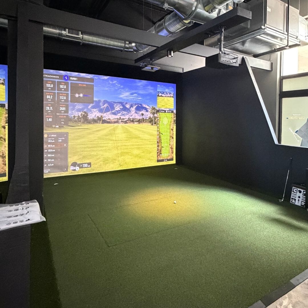 Trackman Commercial bay