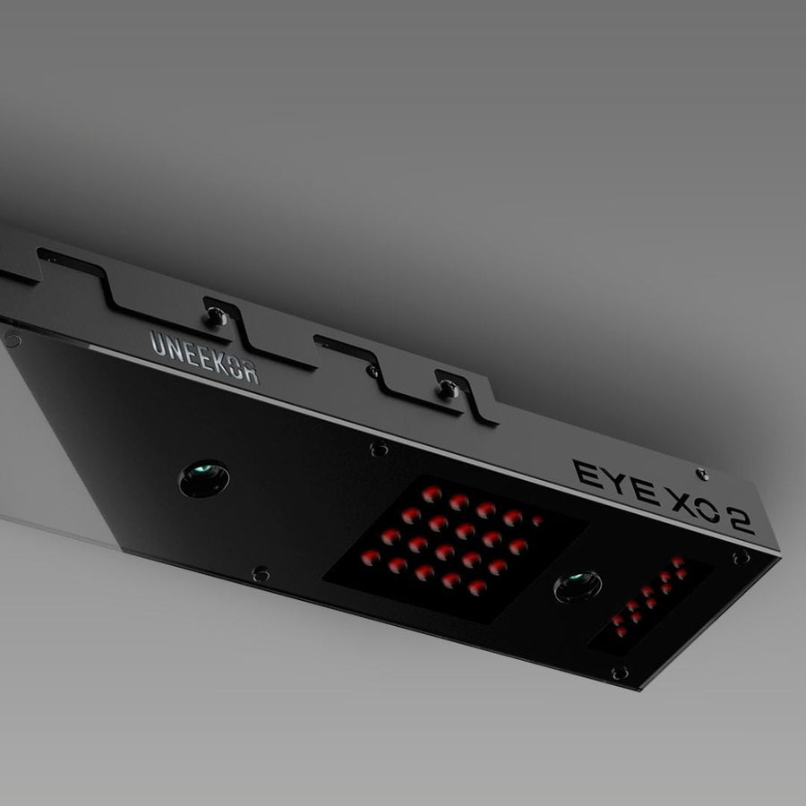 Uneekor EYE XO2 overhead launch monitor