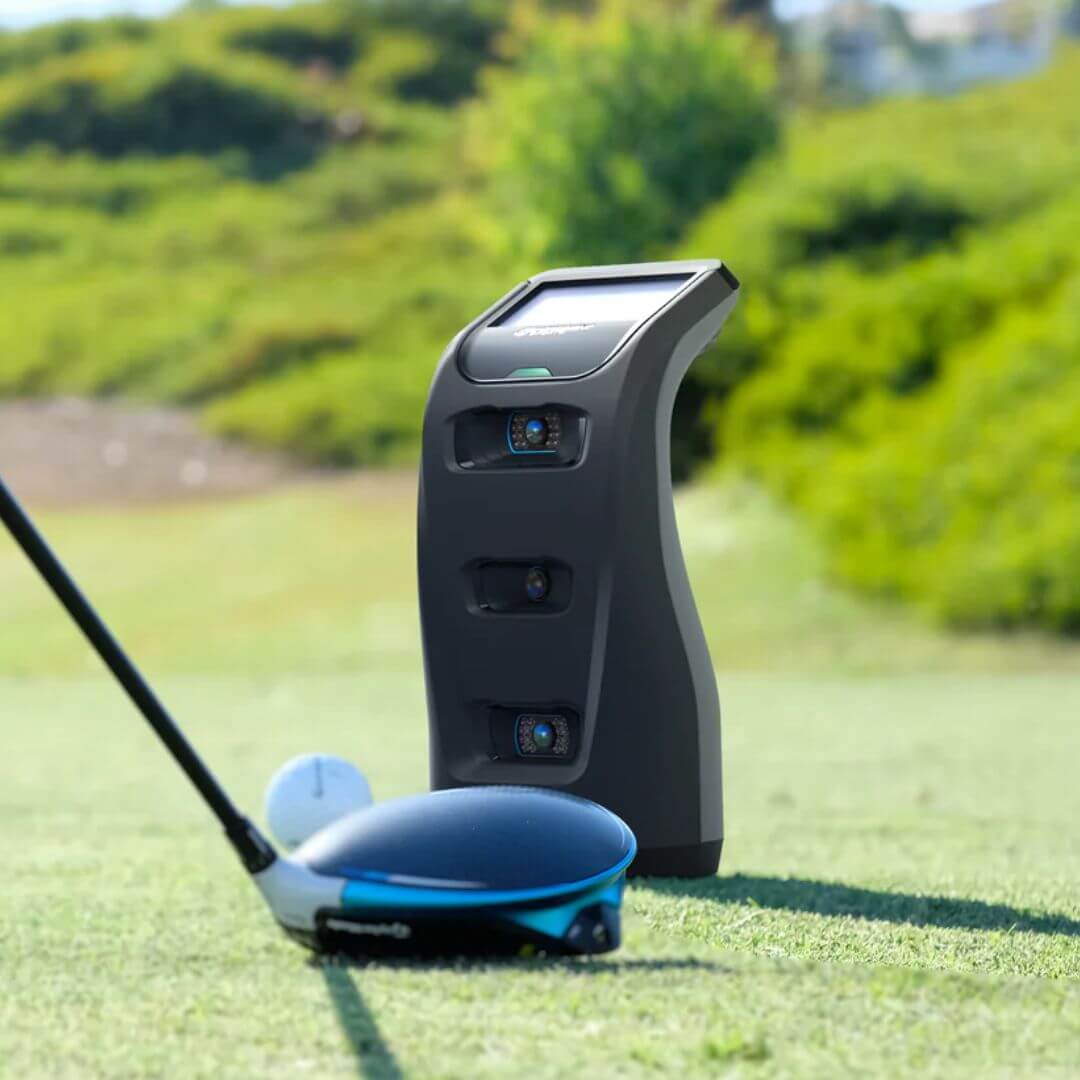 SIM-IN-A-BOX Play Golf Simulator Foresight Sports 