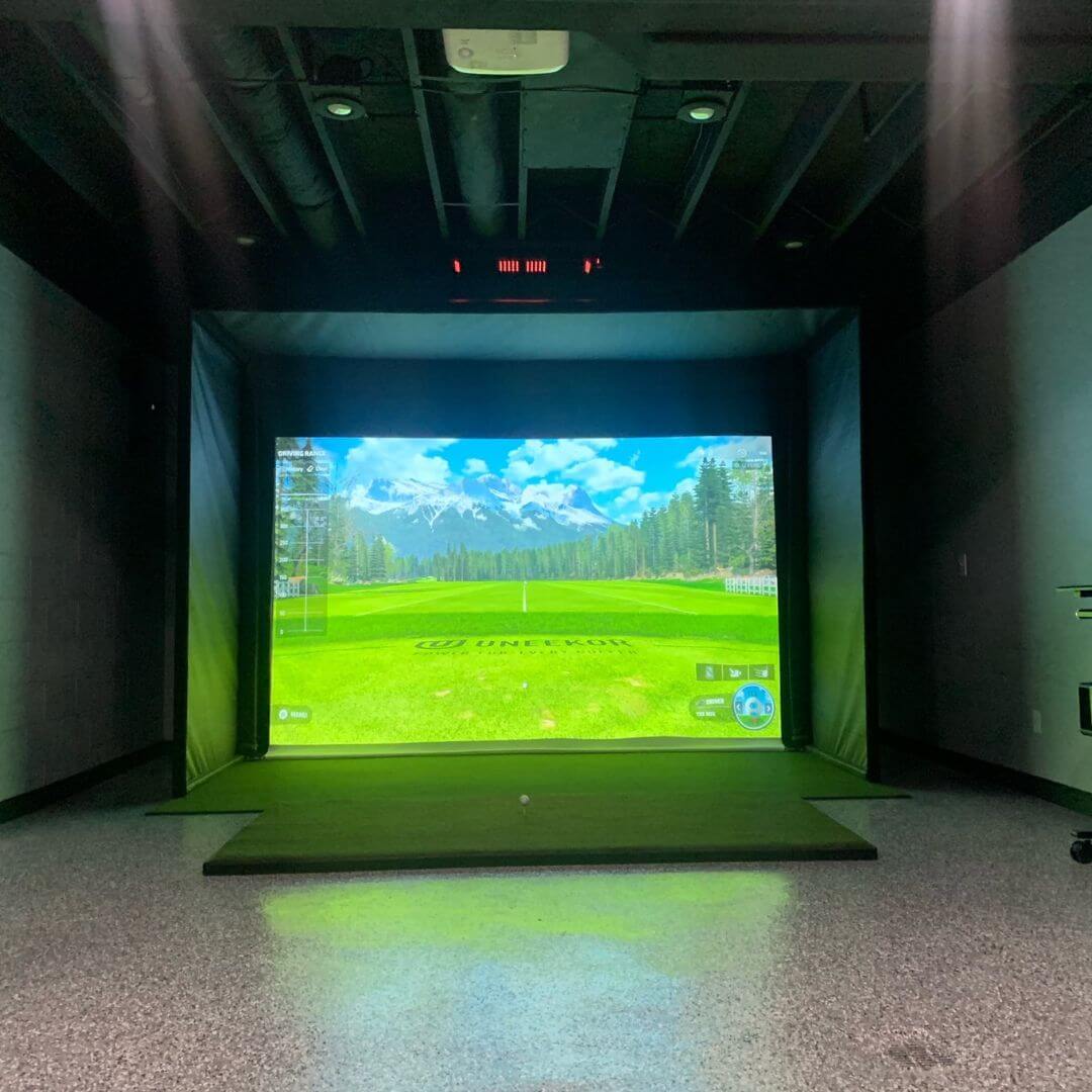 Uneekor EYE XO SIG12 Golf Simulator Package Golf Simulator Uneekor